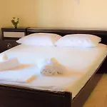Kiki\'S Beautiful House On Famous Village Pentati